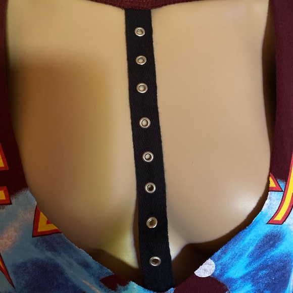 Forever 21 Def Leppard ‘92 Tour T-Shirt Small NWT - Picture 2 of 8